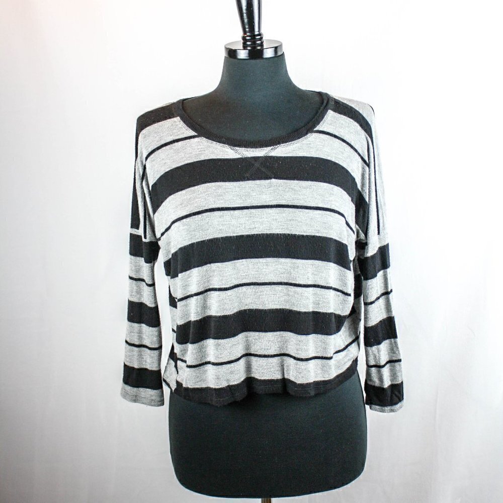 Pink Rose Gray Black Striped Short Top Lon…